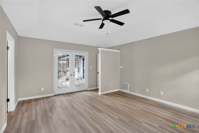 107 Cherry Hills Drive, Rockport, TX 78382