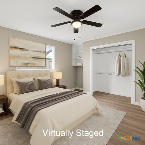 107 Cherry Hills Drive, Rockport, TX 78382