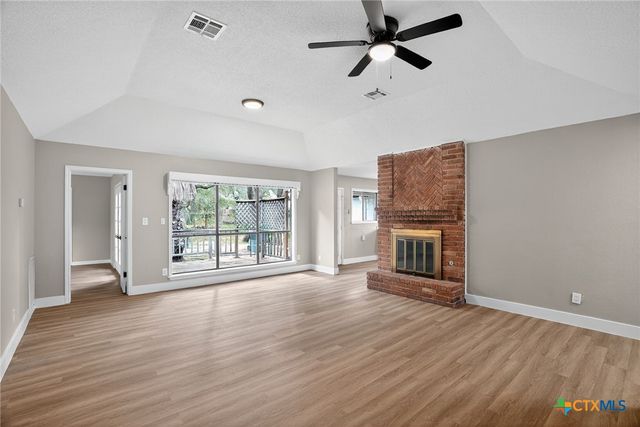 107 Cherry Hills Drive, Rockport, TX 78382