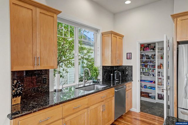 4956 NW Lavender Cir, Corvallis, OR 97330