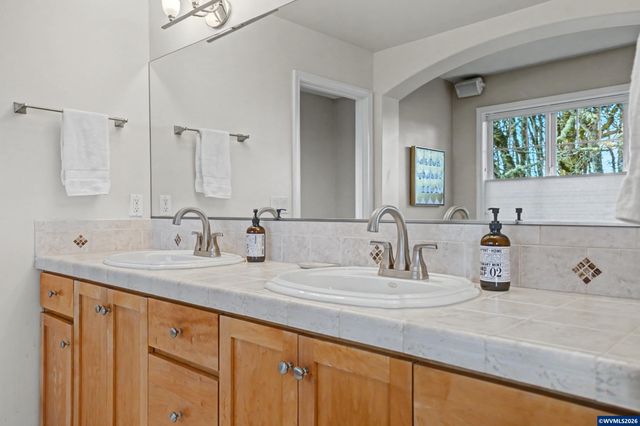 4956 NW Lavender Cir, Corvallis, OR 97330