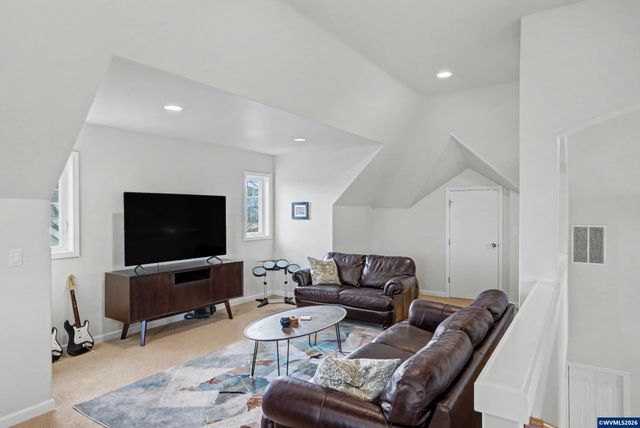 4956 NW Lavender Cir, Corvallis, OR 97330