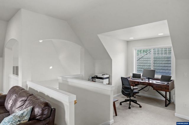 4956 NW Lavender Cir, Corvallis, OR 97330