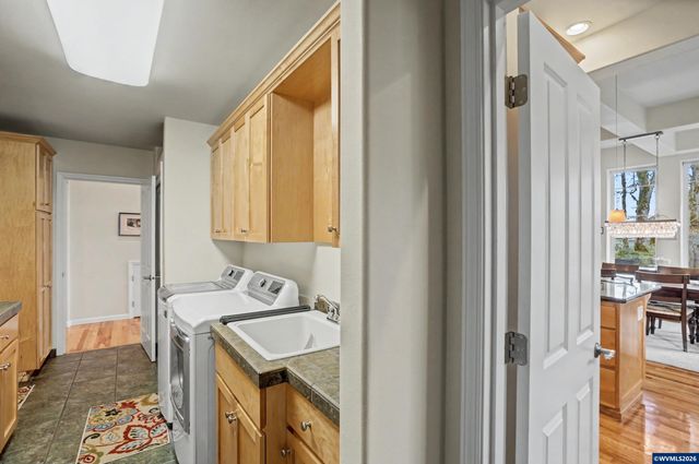 4956 NW Lavender Cir, Corvallis, OR 97330