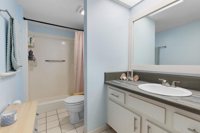 1270 SE Parkview Place B5, Stuart, FL 34994