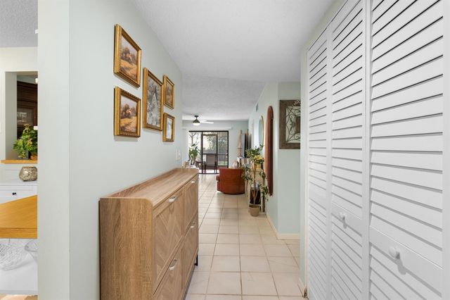 1270 SE Parkview Place B5, Stuart, FL 34994