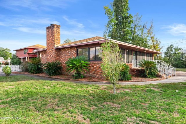 8009 High Point Road, Panama City, FL 32404