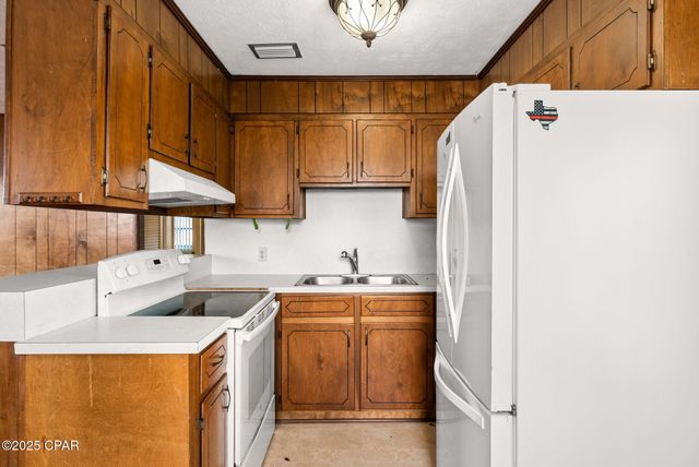 8009 High Point Road, Panama City, FL 32404