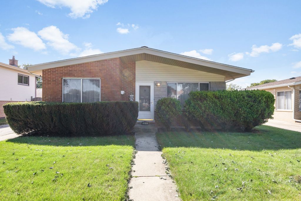8441 W Madison Drive, Niles, IL 60714 — exterior
