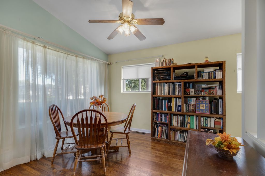 8441 W Madison Drive, Niles, IL 60714 — photo 5