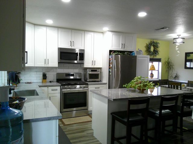 6937 Woodmore Oaks Dr, Orangevale, CA 95662