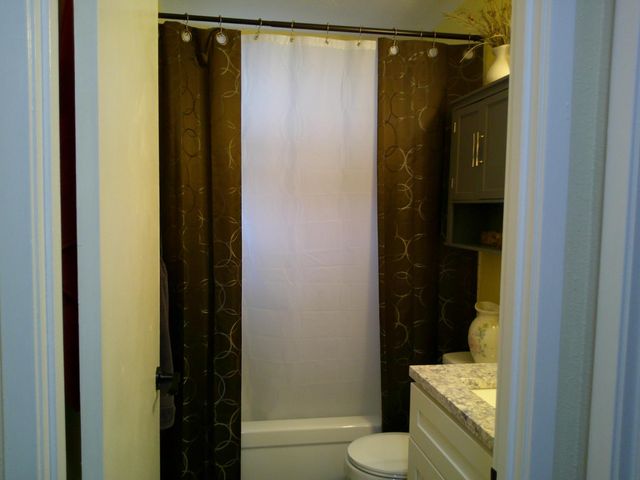 6937 Woodmore Oaks Dr, Orangevale, CA 95662