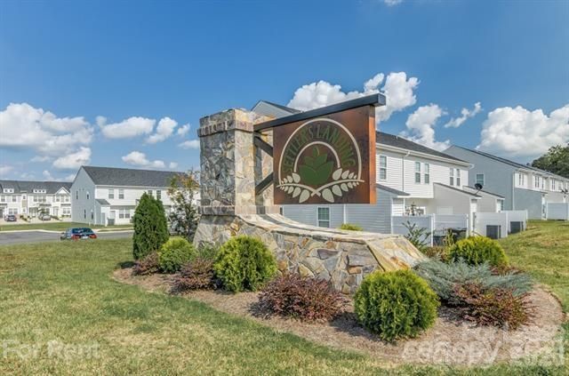 359 Halton Crossing Drive SW, Concord, NC 28027