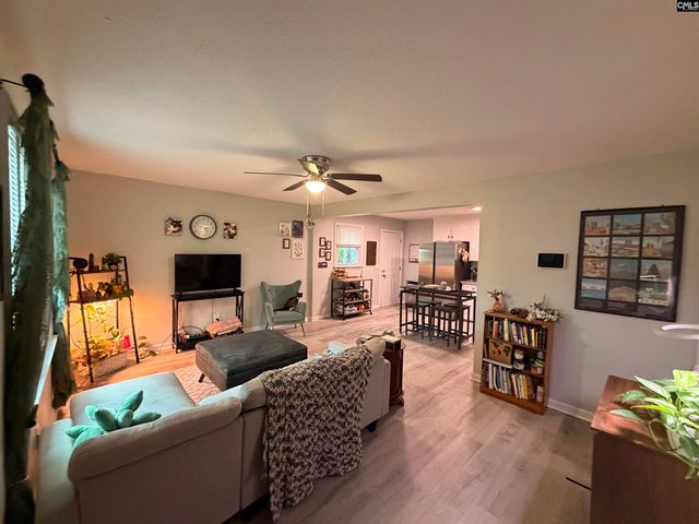 13 Dresden Circle, Columbia, SC 29203