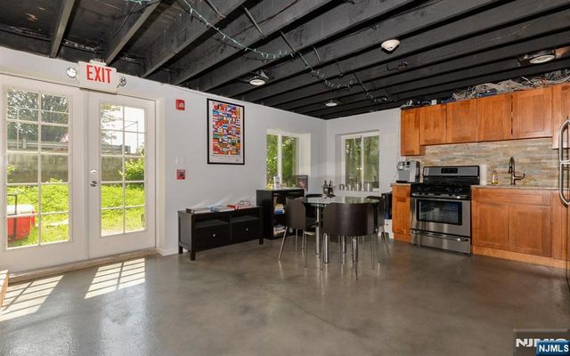 1249 Paterson Plank Road Basement, Secaucus, NJ 07094