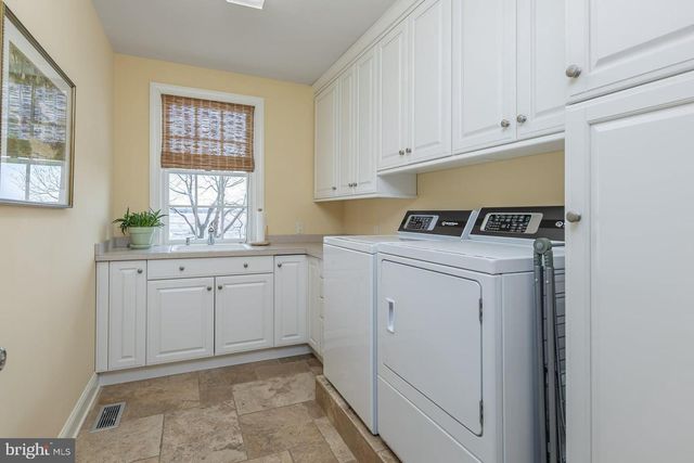 1880 E BUCKSHUTEM ROAD, Millville, NJ 08332
