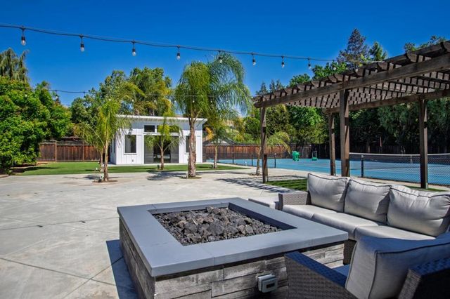 1960 Pear Drive, Morgan Hill, CA 95037