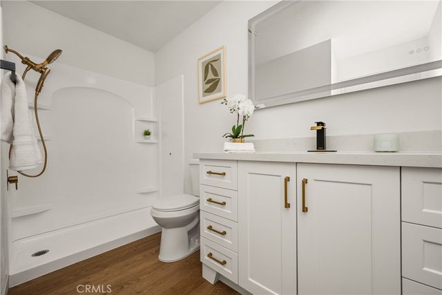 3010 Associated Road 122, Fullerton, CA 92835