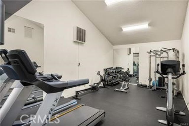 3010 Associated Road 122, Fullerton, CA 92835