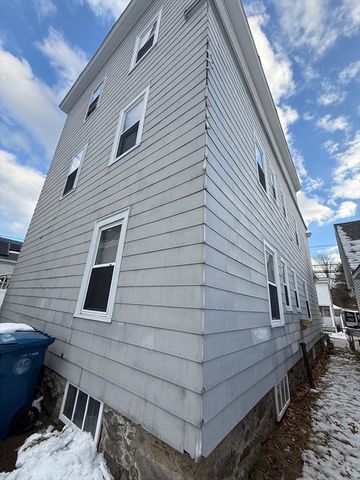 61-63 Kingston St, Lawrence, MA 01843