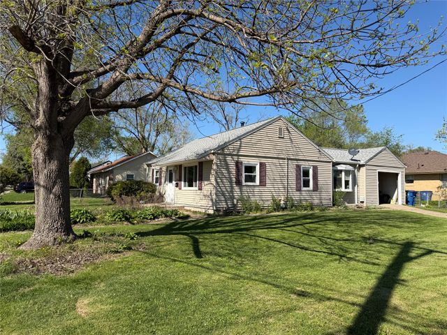1901 59th Street, Des Moines, IA 50322