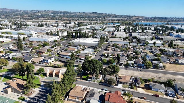 1664 Oak, Placentia, CA 92870