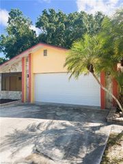7365 Coon RD, North Fort Myers, FL 33917
