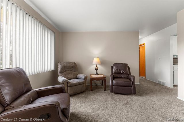 7011 Helen Street, Garden City, MI 48135