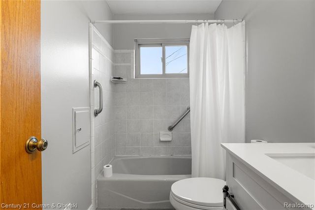 7011 Helen Street, Garden City, MI 48135