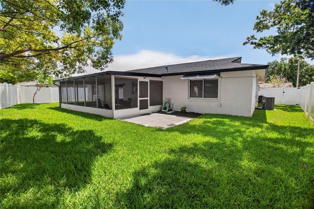 6345 WOODLAND BOULEVARD N, Pinellas Park, FL 33781