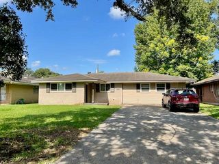 1123 Arcadia Dr, Baton Rouge, LA 70810