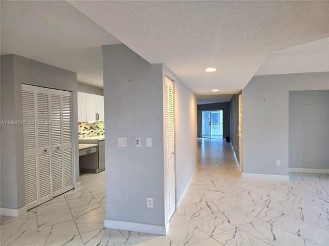 7440 Granville Drive 213, Tamarac, FL 33321