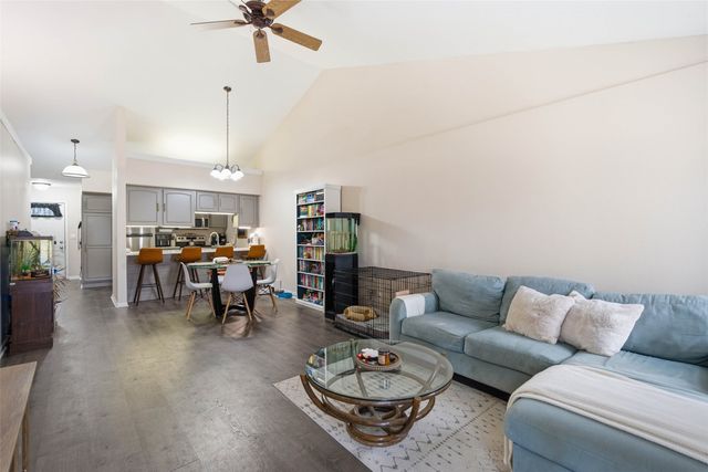 524 E 3rd Street S, Newton, IA 50208