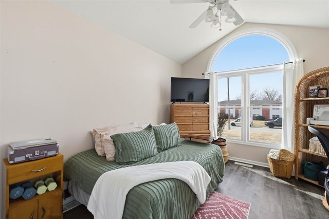 524 E 3rd Street S, Newton, IA 50208