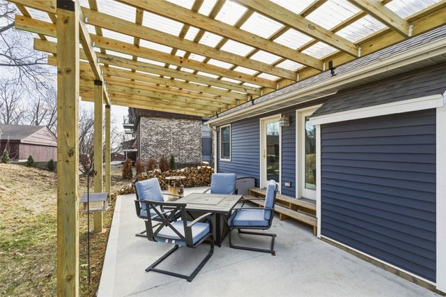 524 E 3rd Street S, Newton, IA 50208