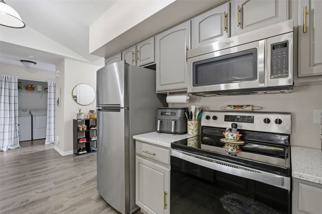 524 E 3rd Street S, Newton, IA 50208