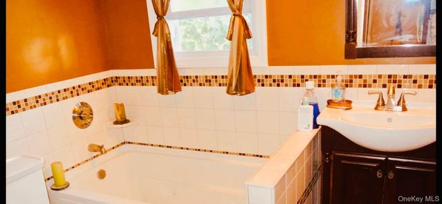 13107 107th Avenue, Richmond Hill S., NY 11419