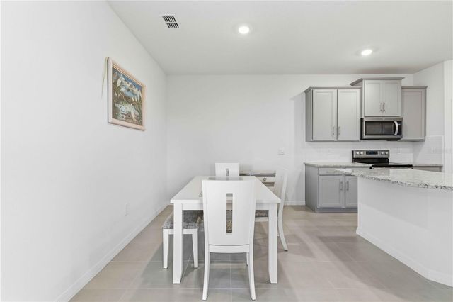 17817 PASTURELAND AVENUE, Lakewood Ranch, FL 34211