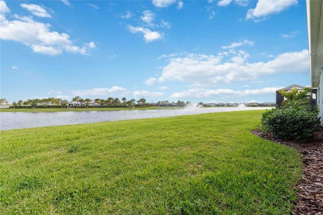 17817 PASTURELAND AVENUE, Lakewood Ranch, FL 34211