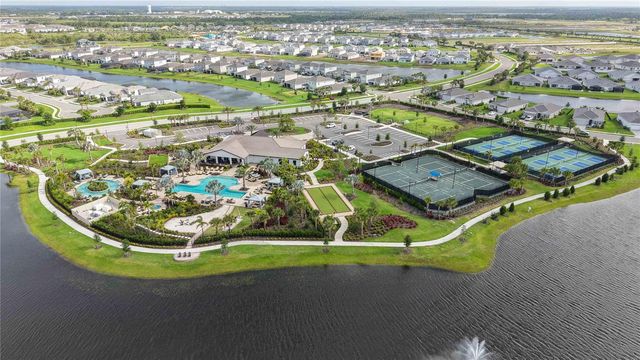 17817 PASTURELAND AVENUE, Lakewood Ranch, FL 34211