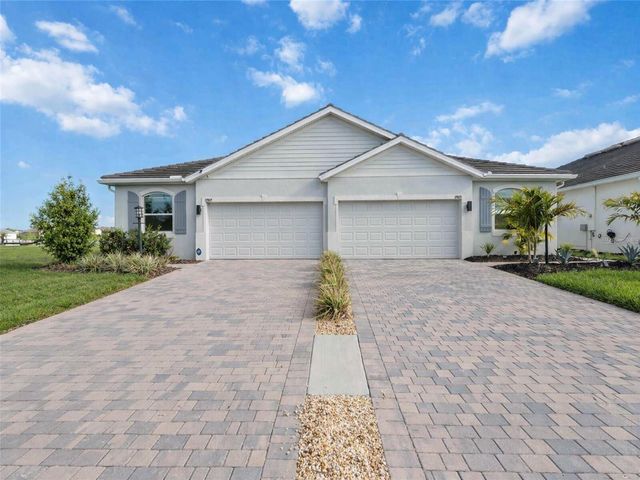 17817 PASTURELAND AVENUE, Lakewood Ranch, FL 34211