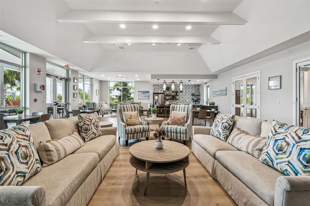 17817 PASTURELAND AVENUE, Lakewood Ranch, FL 34211