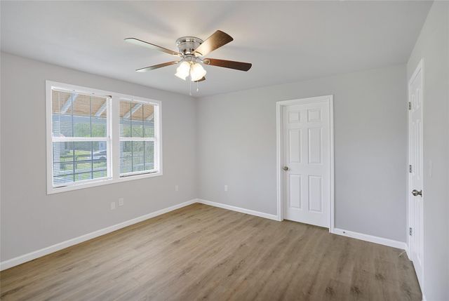 279 County Road 2363 E, Hardin, TX 77575