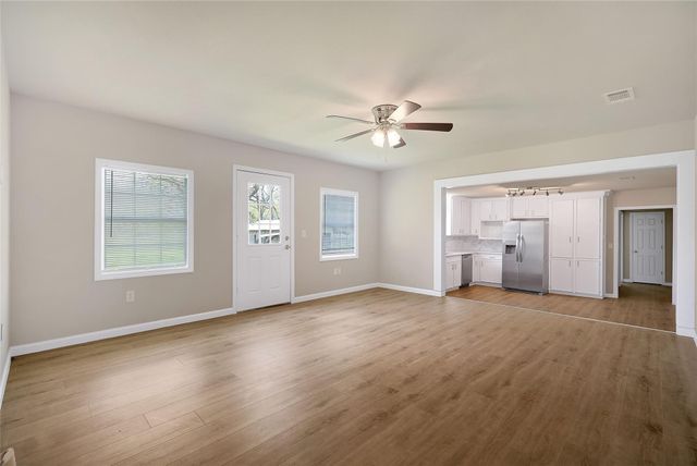 279 County Road 2363 E, Hardin, TX 77575