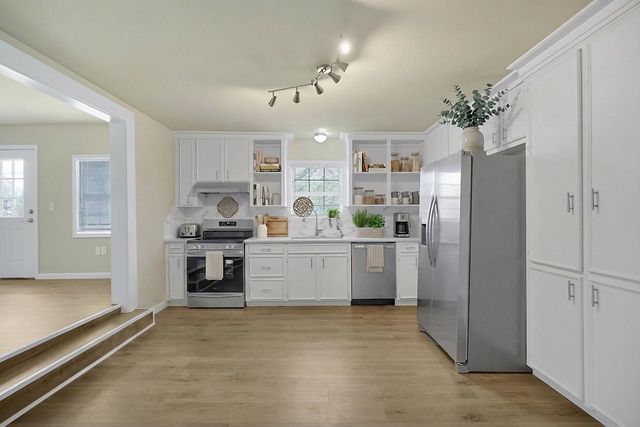 279 County Road 2363 E, Hardin, TX 77575