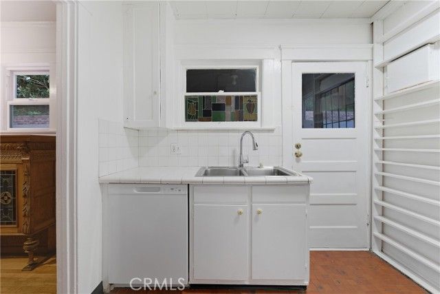 1414 S Adams, Glendale, CA 91205