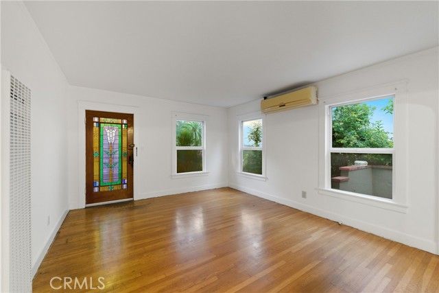 1414 S Adams, Glendale, CA 91205