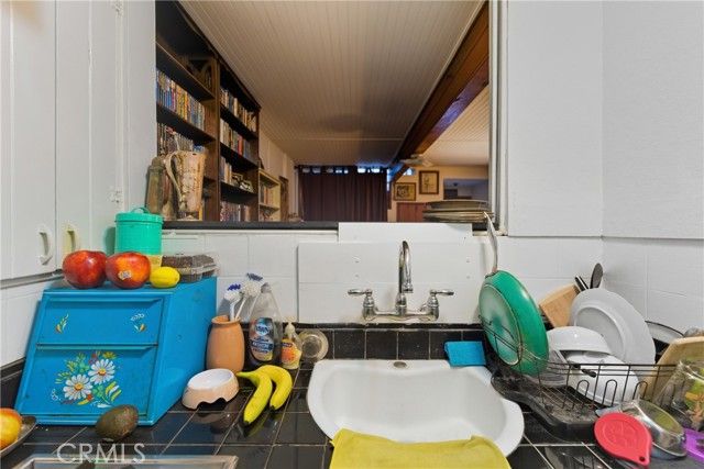 1414 S Adams, Glendale, CA 91205