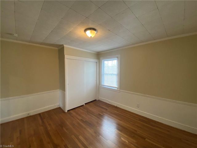 1216 Ford Street, Winston-salem, NC 27103