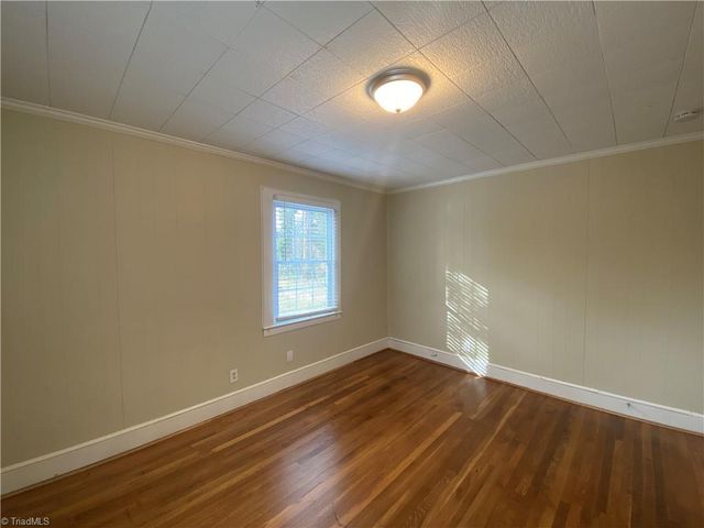 1216 Ford Street, Winston-salem, NC 27103